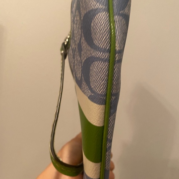 Coach Corner Zip Wristlet In Signature Canvas - Picture 2 of 6